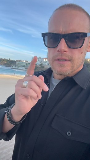 Sam Heughan on Instagram: "❄️ Winter is coming…. See you @supanovaexpo THIS weekend Sydney!!! And… Perth next weekend!❤️ Can’t wait for more of this “bad” weather…. 😂❤️ 🇦🇺"