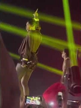 Wizkid and Tiwa Savage on stage performing their hit song MALO 🔥 #wizkid #lagos #tiwasavage #concert