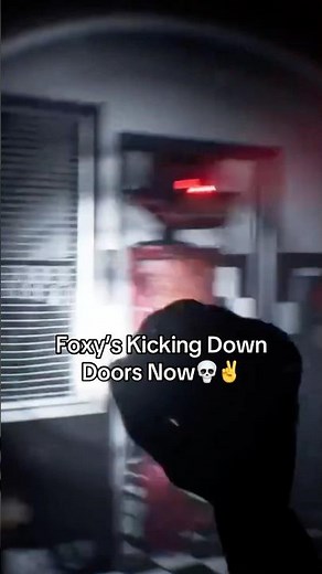Why Can Bro Open Doors😭 #fnaf #fnaffangame #fivenightsatfreddys #fnaffreeroam