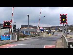Newhaven Town Level Crossing, East Sussex
