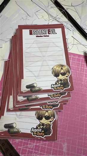 #creatorsearchinsights #residentevil #residentevilrequiem #اشغال_يدوية💗 #رزدنت_ايفل نوت باد مصنوعه يدويا ثيم ليون من رزدنت ايفل