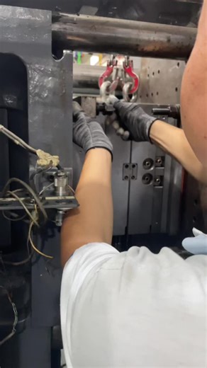 Prepare for mass production basedon protoype testing #molding #plasticinjectionmolding #testing #production