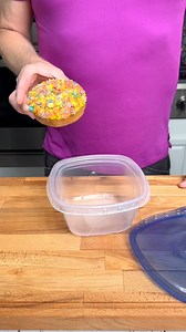 21K views · 43 reactions | How to use Tupperware for donut or cake storage. #donuts #leftovers #tupperware | Planet Nature | Facebook