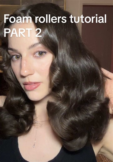 Vintage Waves Hair Tutorial: Achieve Shiny Hollywood Styles