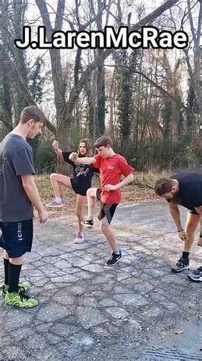 We Ran the Mile! #family #milerun #familyrun #vita #JLarenMcRae