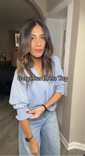 Perfect dressy top especially of you work in a office or a teacher #dresstop #tops #workoutfits #ootdinspo #tiktokshopcreatorfinds