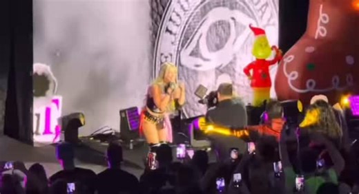 Davida joy 🖤🤍 on Instagram: "Credit matt kempke (YouTube) Liv Vs Lyra Full Match. Liv was cheered the entire time 😌 #livmorgan"