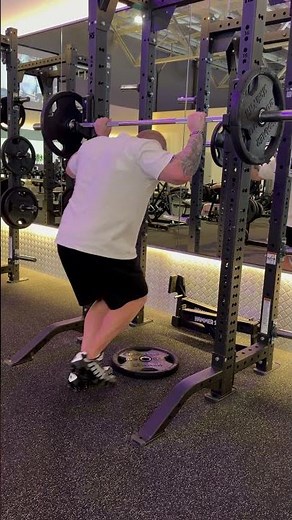 How to Do Standing Calf Raises (Beginner Tutorial) 💪 #CalfRaises #GymTutorial #BeginnerWorkout