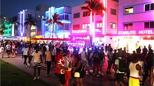 En Floride, le Spring Break entraîne une flambée de l’épidémie