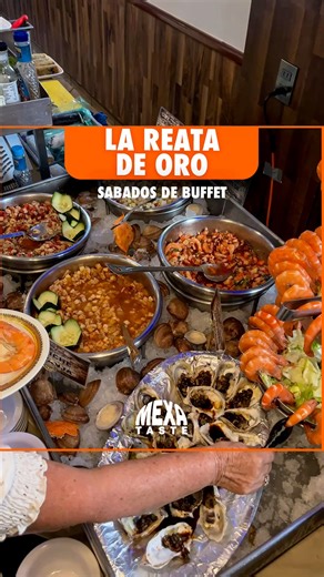 La Reata de Oro es un gran lugar para celebrar cumpleaños!! Sus sábados de buffet tienen más de 20 platillos. Entre los que probé, habían mariscos, chamorros, sushi, antojitos y hasta pastas. Entre semana puedes disfrutar de su menú a la carta, o de la dinámica tradicional cantinera, mientras tú pidas tus bebidas, la comida y botana es de cortesía. #buffet #comidamexicana #mariscos #chamorros #antojitos #cantina #bar #buffetcantinero #pasta #ceviche #cocktaildecamaron #paella #cdmx #lareatadeoro
