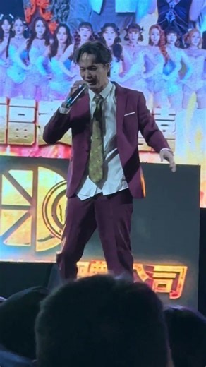 黃鐙輝跟法比演唱愛情限時批也太有喜感了吧！喜獲觀眾尖叫聲不斷！#黃鐙輝 #live #翻唱 #唱歌