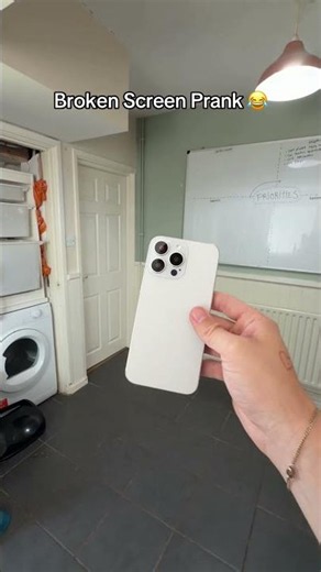 Broken Screen Prank 😂