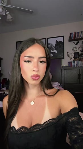 Pretty Brunette Baddie Looks That Captivate