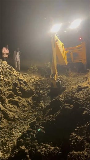 So a mini block me pipe plane pipeline jcp #jcbtractor #jcbtractor #jcbvideo #jcb ￼