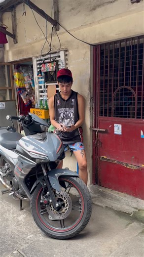 RT @AngelKing_xxx: ‼️NEW VID‼️Sinundan ko si tambay dahil ang pogi-pogi niya. Konting aya lang at sumama na din kaya nagulat ako dahil unc…