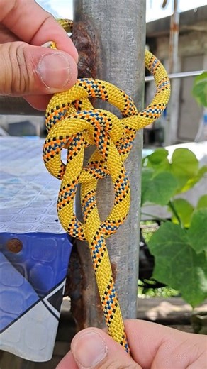 Simple knot. Ep.74 ( rescue knot ) #everyoneシ゚ #fblifestyle #reelsfbシ #reelsvideoシ #reelsfypシ #fbreels #foryouシ #reelsfb #knowledge #fb #tips #howto #tutorial #ideas #rope #knot #camping | Iconic Knots