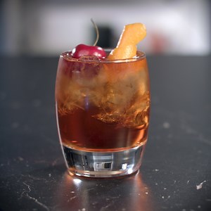 Enjoy the new H Bar Sip Snack menu during your next stay at a Hyatt House hotel. Book now to enjoy Hyatt House’s spacious living areas and full kitchens. | Hyatt House