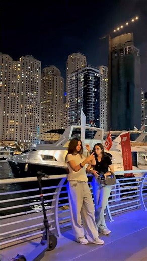 Beautiful Dubai Views 🇦🇪🏙️ | Burj Khalifa City Vibes ✨ #shorts #dubai #dubailife #dubainight #foryou