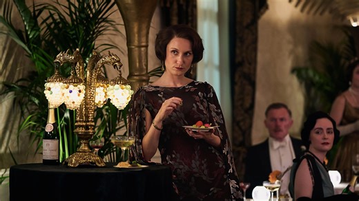 Outrageous - Series 1: 1. The Gathering Storm