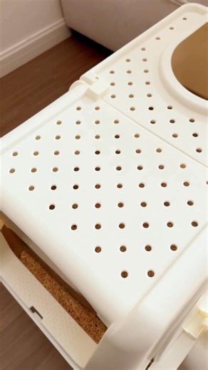 223K views · 626 reactions | Keep your home fresh and clean with this easy-to-use cat litter box featuring a removable tray for quick and simple cleaning. 識 #Temu #TemuFinds #PetCare | Temu | Facebook