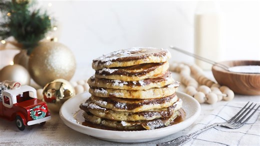 Cinnamon bun Christmas pancake recipe
