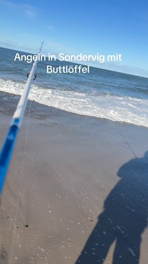 Angeln mit Buttlöffel in Sondervig auf Plattfische. Perfekte Bedingungen zum Angeln im Meer. Wie läuft es bei euch? #angeln #neptunmaster #fishing #vissen #instafish #angelköder #fish #angelbedarf #petriheil #dänemarkliebe🇩🇰 | Neptunmaster