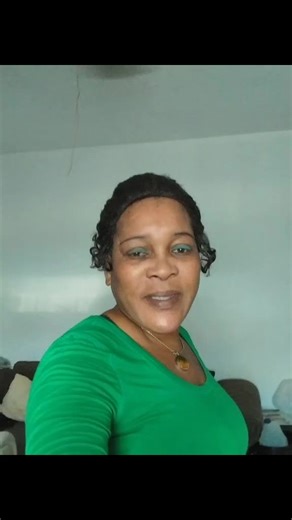 watch capricornqueen turn into mermaid#foryoupage #fyp #fyp