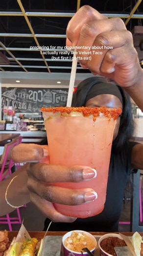 What’s everyone’s beef with @Velvet Taco 😭 I always get the same thing every time I go and people say it’s expensive but now they have a 2 for $10 meal deal 😶 #velvettaco #dallasrestaurants #100thingsindallas