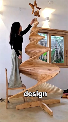 This Wooden Tree Builds Itself