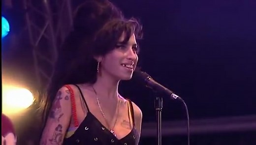 Amy Winehouse - Glastonbury Festival - Jazz Stage (2007) FULL CONCERT