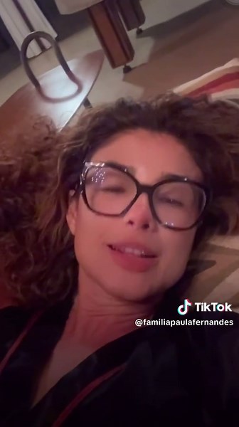 Música de Paula Fernandes em homenagem ao pai Sérgio Reis