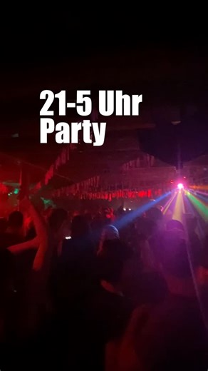 Haus am See Ravensburg on Instagram: "Schon was vor an Silvester? Tanz mit uns! 🔥💃🕺 Wir feiern wieder die ganze Nacht mit jeder Menge geiler Beats und guten Vibes! 21:00 Uhr: Die Party zündet. DJ Vasco & DJ neocortex liefern funky feel-good Beats zum abtanzen 🎶⚡ Eintritt: 15 € / ab 0 Uhr ermäßigt Und natürlich gibt’s einen Mitternachtssnack (solange Vorrat reicht)! Damit ihr lange tanzen könnt…und wir bis 05:00 Uhr durchhalten 😉 Reservierung? Sehr empfohlen. Online oder an der Abendkasse – 