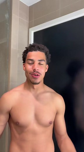 The long awaited skin care routine and get to know me 😏