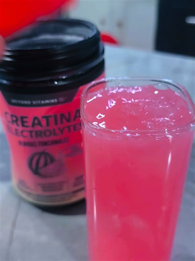 esta creatina efervescente con electrolitos de beyond vitamins es todo lo que necesitas para recobrar fuerzas y refrescarte delicioso cómpralo abajo en el icono del carrito naranja