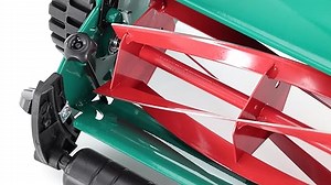 Bosch Home and Garden Handmäher AHM 30, Karton (4 Spindelmesser, Schnittbreite 30 cm, Schnitthöhe 12-40 mm)