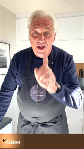 Vous voulez savoir pourquoi je me chronomètre dans ma cuisine ? Evidemment pour m’assurer d’être prêt, vendredi, à 20h35 devant T18, afin de ne surtout pas manquer le retour sur les écrans de M comme Maison ! Et, parce que j’ai pris un plaisir immense à réaliser l’épisode inédit qui sera diffusé (à 20h35 sur T18, vous avez bien noté ?), je ne résiste pas à la tentation de vous lever un petit coin de voile sur son contenu... 🤫 . @mcommemaison_ #MCommeMaison #emission #inedit #inspiration @decouv