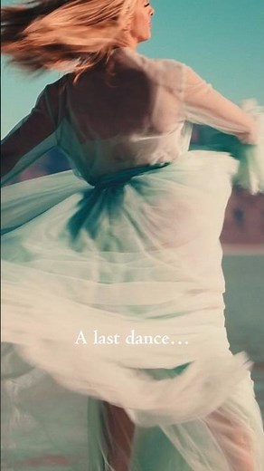 "Dernière danse" - Indila's haunting French song (with English meaning)
