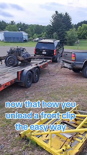Quick and easy way to unload a car front clip off the trailer | Brandon Distel