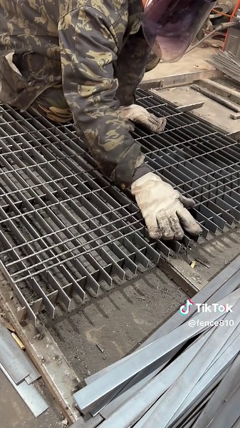 Steel Grating Production Process Explained