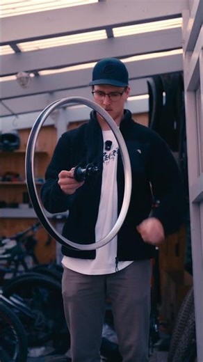 Wow, that's LOUD! 😍 Mountainbikers whenever they grab a new wheel 😂