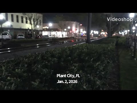I-044, CSX railway intermodal train. Single locomotive. Plant City, Florida.