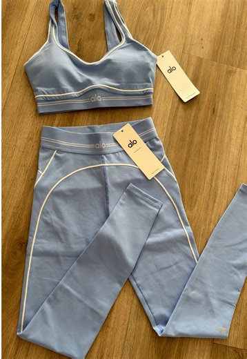 Light Blue Alo Yoga Set | Shop Now