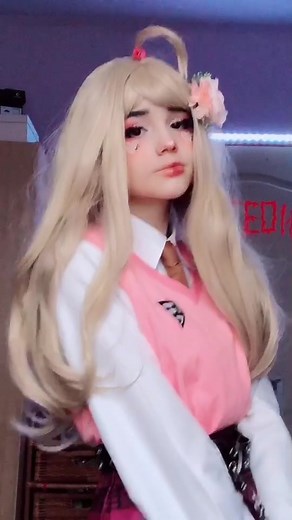 Kaede Akamatsu Cosplay Dance | Danganronpa V3