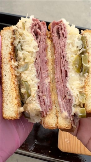 JALAPEÑO Reuben Sandwich 🥪 | CORTEZ