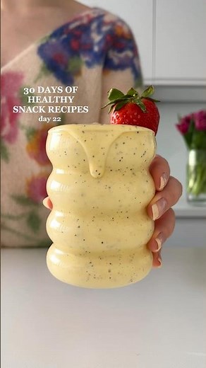 4-ingredient Healthy Mango Passion Fruit Smoothie😍 #healthyrecipes #easyrecipes #smoothie