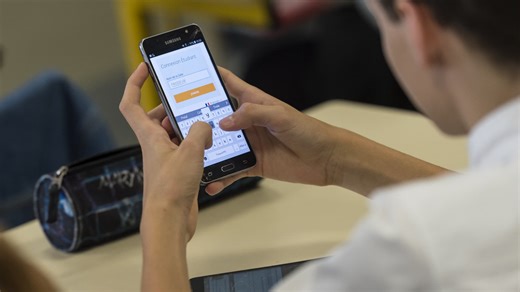 Les opérateurs mobile lancent la bataille des forfaits "5G+": qu'est-ce que ça change?