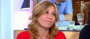 Sam (TF1) : pourquoi Mathilde Seigner a-t-elle quitté la série ? (VIDEO)