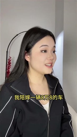 One Woman, Multiple Roles: A Hilarious Solo Act