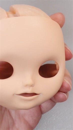 This is the point in the project where I usually fall in love with the doll. Although, several have frustrated me enough that I end up hating them for a brief period at this point too. lol! USUALLY I love doing face ups though. ❤️ #customdoll #dolls #dollcustomizing #repaint #dollypop #ooak #ooakdoll #dollrepainting #dollrepaint #artists #artistsoninstagram #dolltutorial #dollblushing #dollface #dollfaceup #dollclothes #blythedoll #discoboogie #discoboogieblythe #artdoll #customblythe #art #arti