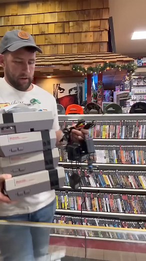 Replacing 72 NES Pins to get you Back Playing With Power! #nintendo #nes #gamestore #nostalgia #how | Secret Castle Toys & Games